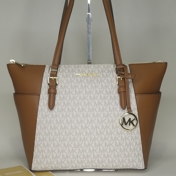 Michael Kors 2 PCS Should Purse Bag Charm Pom NWT - Picture 10 of 14